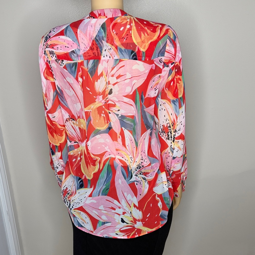 Chico's Vibrant Floral Blouse Size Small - Picture 8 of 16